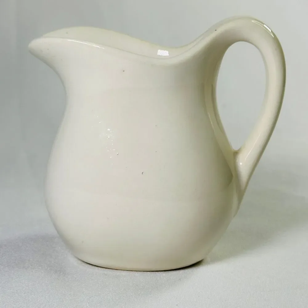Homer Laughlin Courting Couple Creamer Porcelain 4